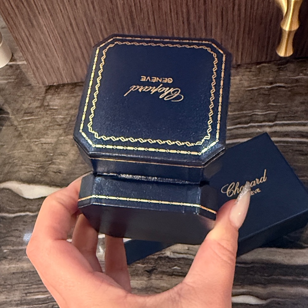 CHOPARD VINTAGE RING BOX 
WITH OUTER BOX - Picture 6 of 14